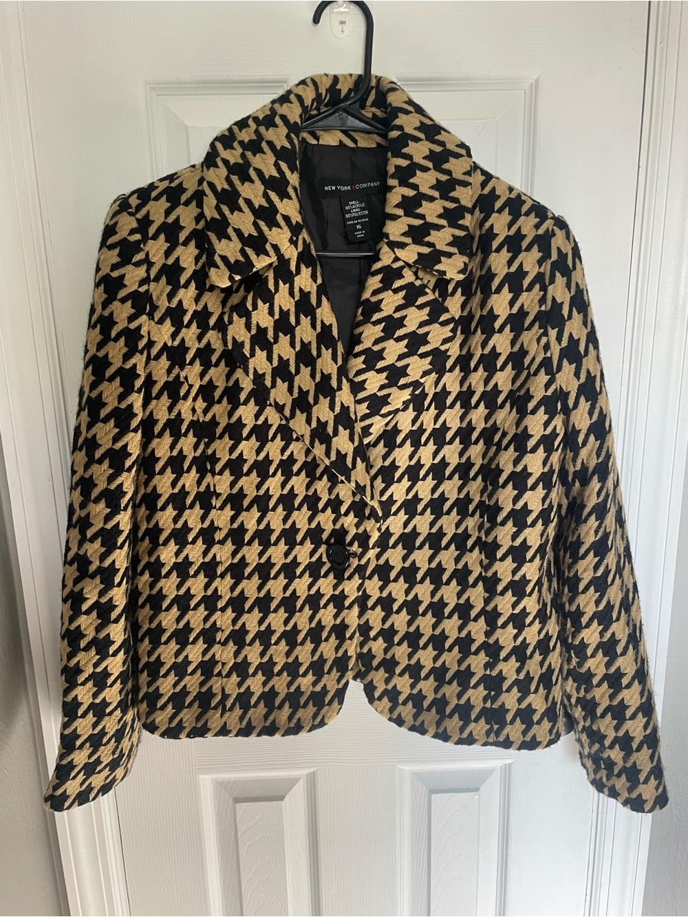 New York & Company Black and Camel Houndstooth Blazer